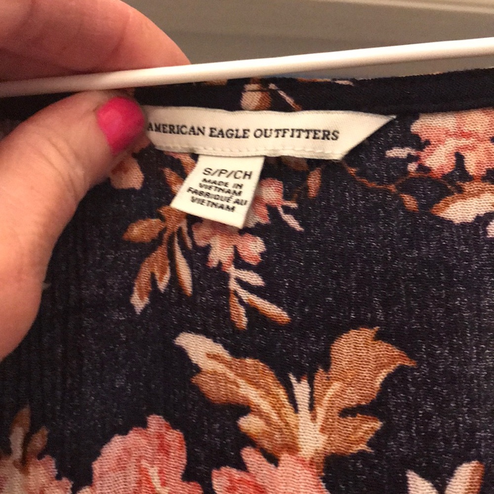 America Eagle 🦅 Outfitters black floral dress - Picture 2 of 4